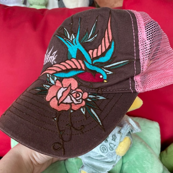 TLC Miami Ink Embroidered Sparrow + Rose Tattoo, Pink Mesh Snapback Trucker Hat - Picture 7 of 12